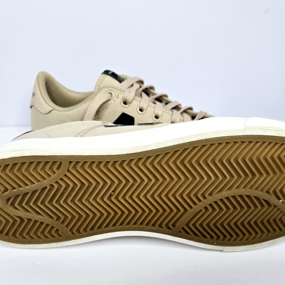 New Balance 212 Mens 8.5 Shoes Worn twice - Picture 2 of 4